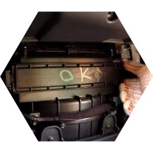 демонтаж салонного фильтра на Крете