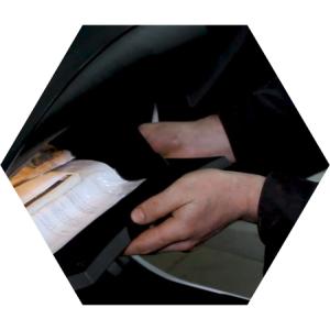 Демонтаж бардачка Хендай