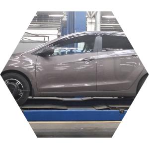 Хендай i30 в техцентре на обслуживании