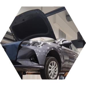 Хендай Солярис в процессе замены тормозных шлангов