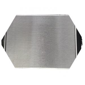 Новый радиатор охлаждения двигател