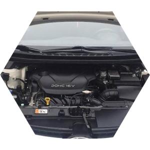 открытый капот на Хендае Элантре