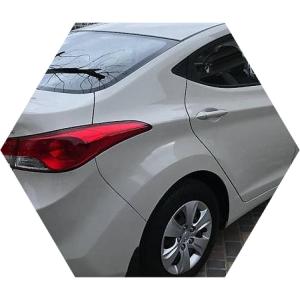 серая Элантра сзади