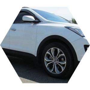 белый кроссовер Хендай