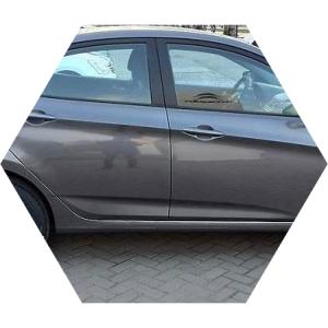 серый седан Хендай сбоку